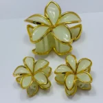 Luxury Acetate Striped Claw Clip (Wide Grip)