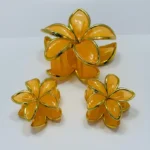 High-Shine Enamel Flower Clip Set: Ultimate Glamour - Image 2