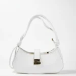 সাদা রঙের এই ট্রেন্ডি ব্যাগটি আপনার কালেকশনে মাস্ট হ্যাভ - Image 3