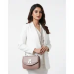 Elegant Black & White Handbag - Image 4