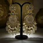 Signature Premium Luxury Pearl-Detailed Gala Earrings - Image 4