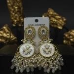 Signature Premium Luxury Pearl-Detailed Gala Earrings - Image 7